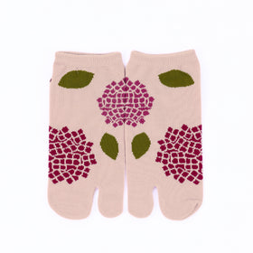 Front view of short pink Tabi Socks " Ajisai "