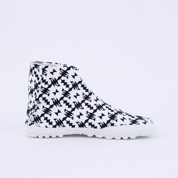 Right side of black Tabi Shoes " TIGRE "