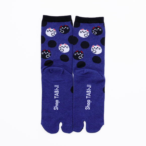 Back view of long navy Tabi Socks " Maneki Neko "