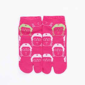 Front view of short pink Tabi Socks " Kamakura Daibutsu "
