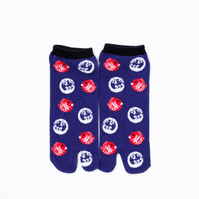 Front view of short navy Tabi Socks " Tai 