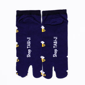 Back view of short navy Tabi Socks " Beer "
