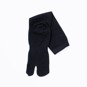 Back view of black Tabi Socks "NOBI NOBI"