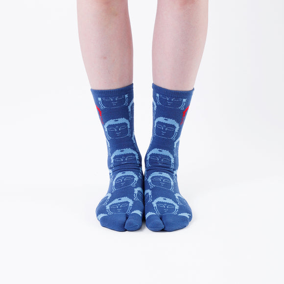 Person wearing long blue Tabi Socks " Kamakura Daibutsu ", front view