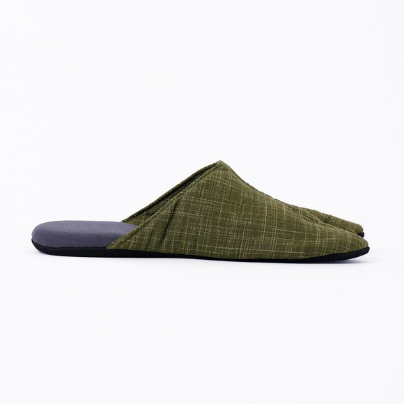 Right side of green Tabi Slippers " KASUMI "