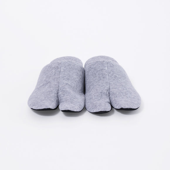 Front view of gray Tabi Slippers " PILE "